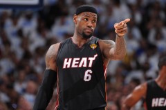 勇士队危机加剧：库里伤病成疑，西部格局风云变幻